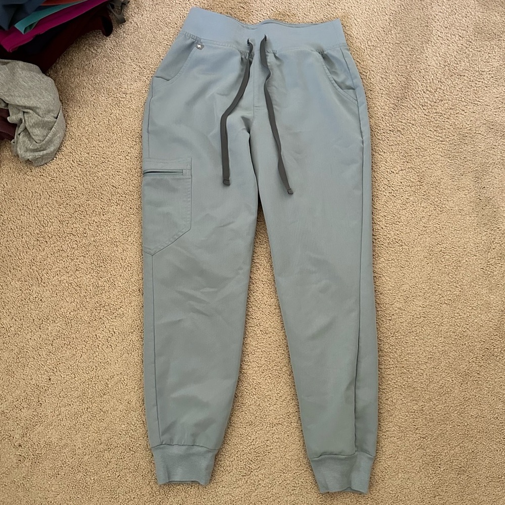 Figs Women’s Zamora High Waisted Jogger Scrub Pants